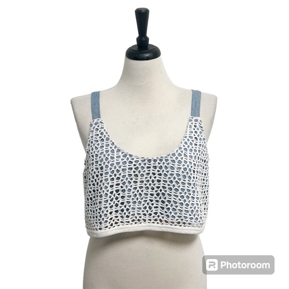 Urban Renewal Chambray Ivory Crochet Sleeveless Scoop Neck Crop Top Small Medium - Picture 1 of 6